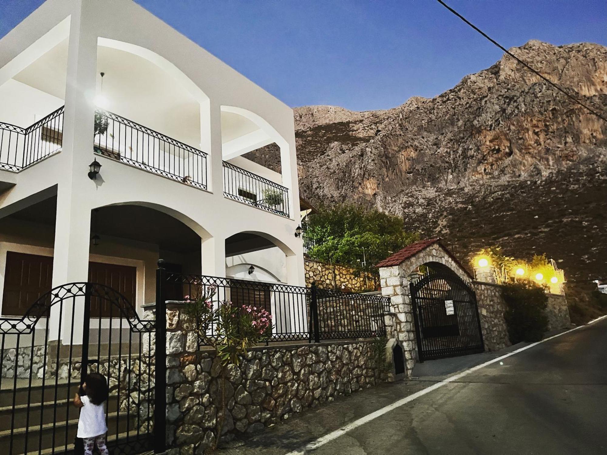 Villa-Skalia / Kalymnos House Exterior foto